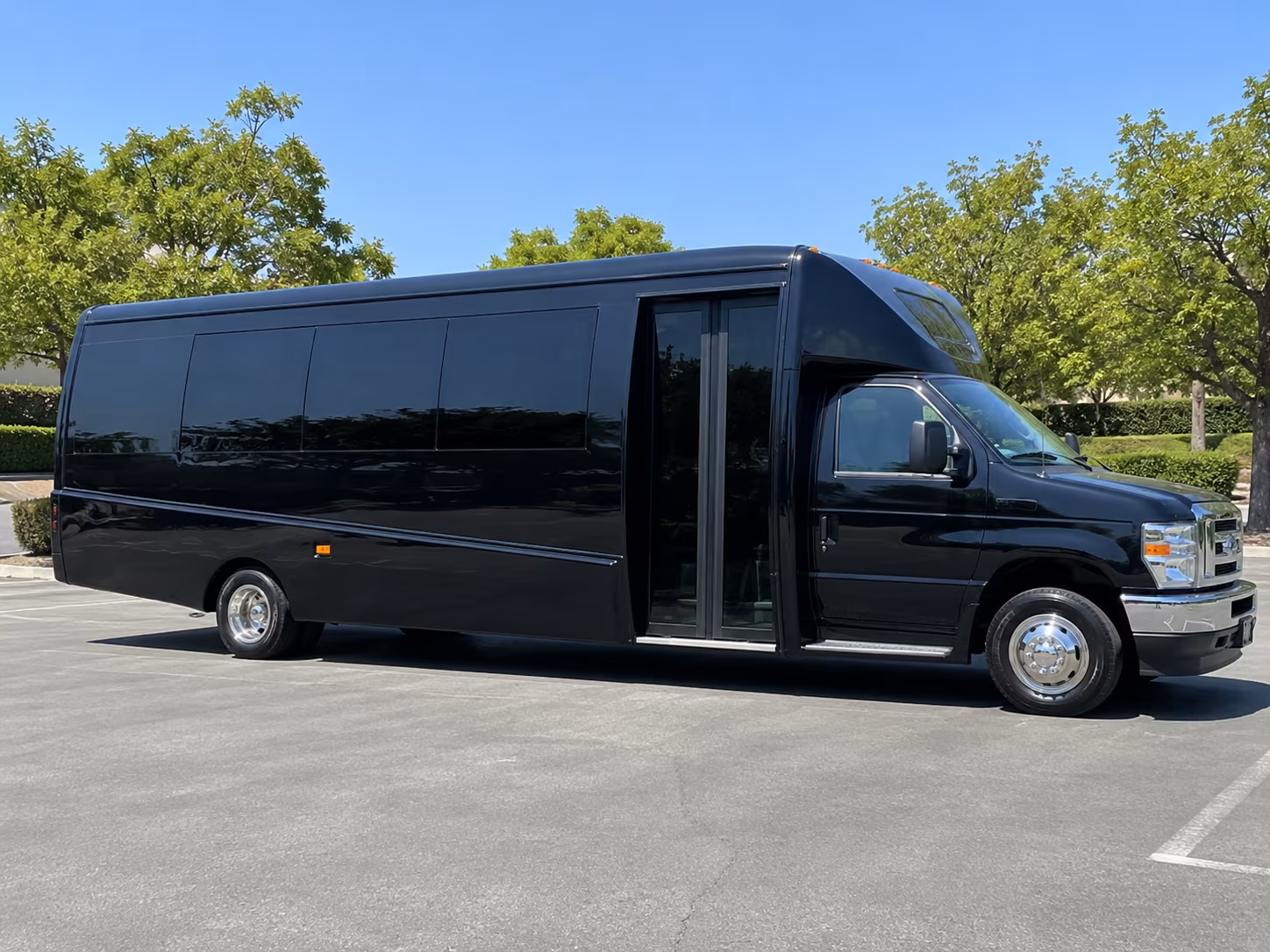 albany winery shuttle bus rentals in albany