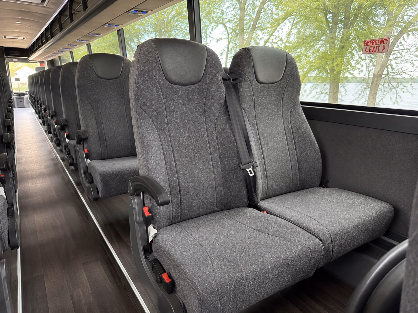 beaverton charter bus transportation to and from beaverton area airports