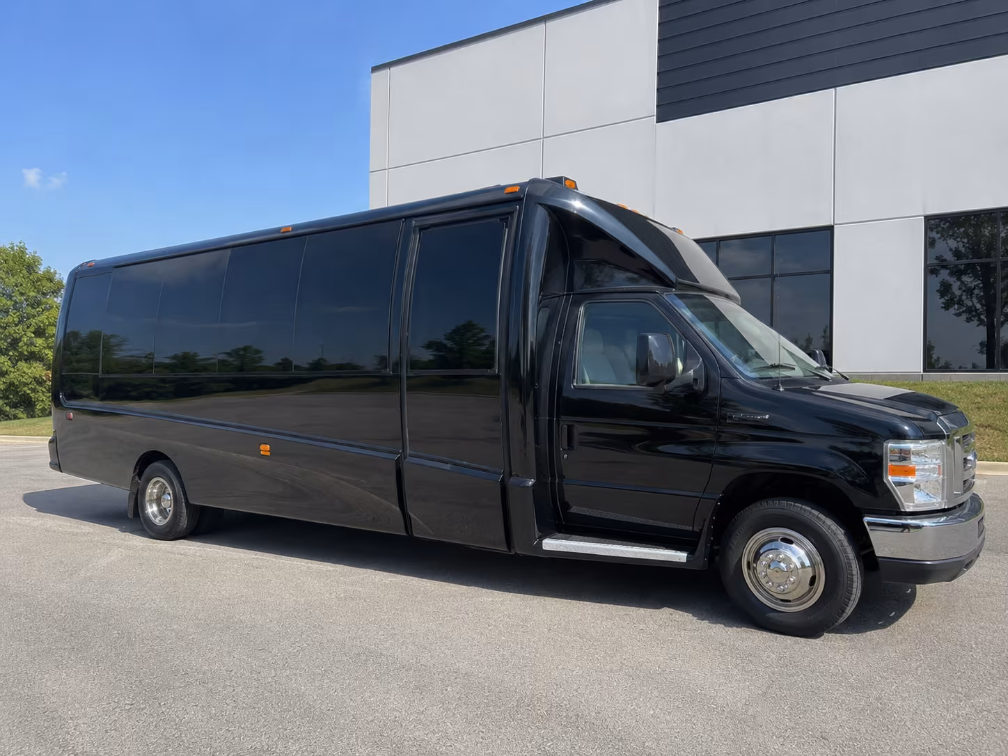 eugene holiday party bus rental