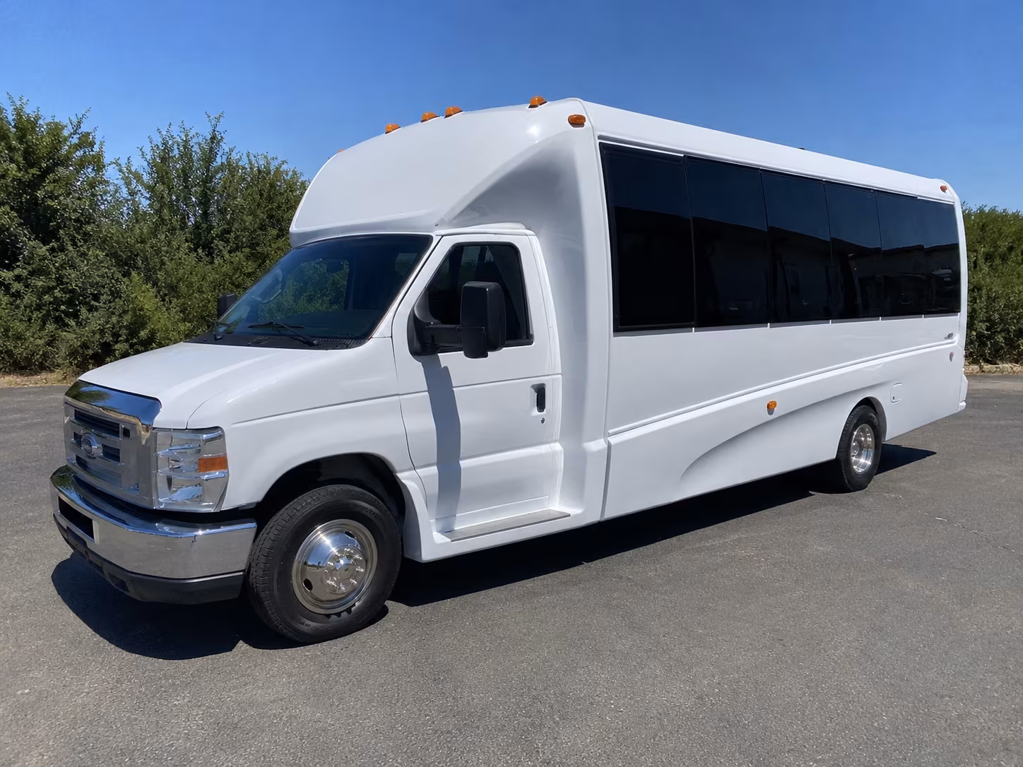eugene quinceanera sweet 16 party bus rental