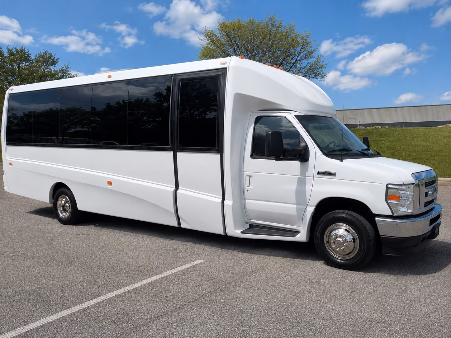 shuttle your guests between downtown hotels and king estate winery without the caravan