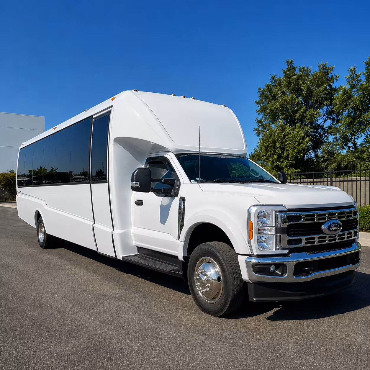 what bus is right for a willamette valley wine tour from eugene
