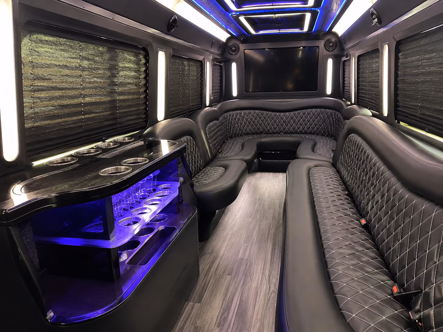 willamette valley wine tours from eugene by party bus