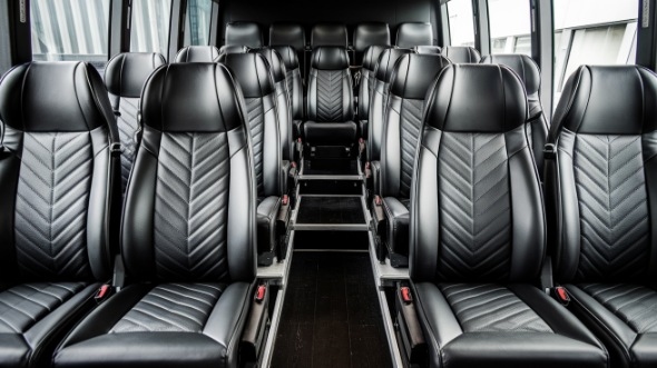 15 passenger minibus rental albany