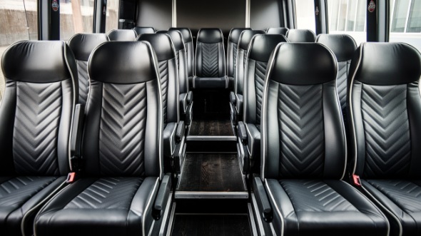 18 passenger minibus rental albany