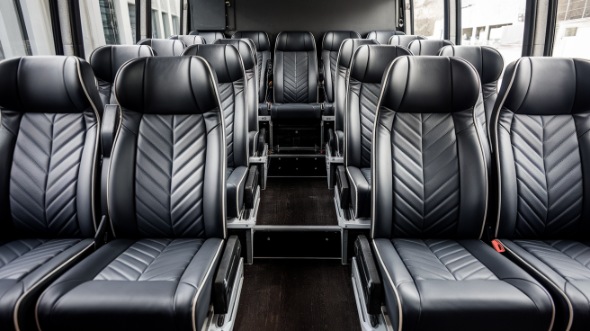 28 passenger minibus rental albany